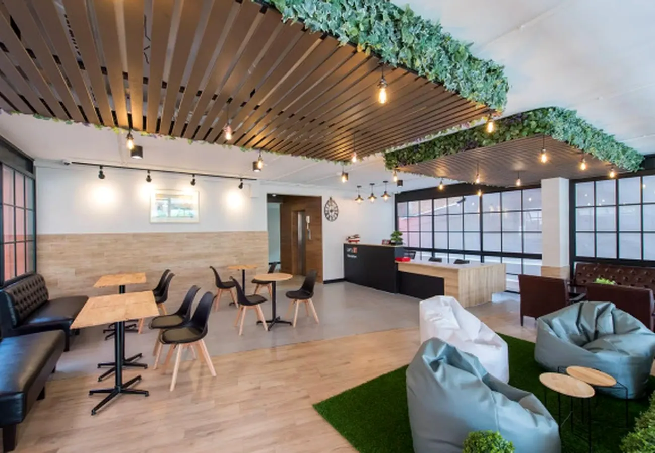 Lobby and breakfast seating at Let's Zzz Bangkok